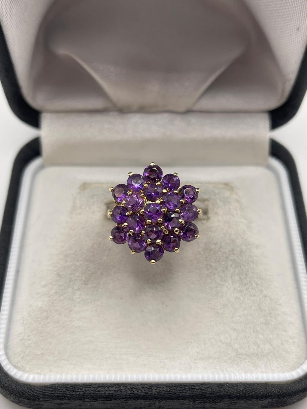 9ct gold amethyst cluster ring