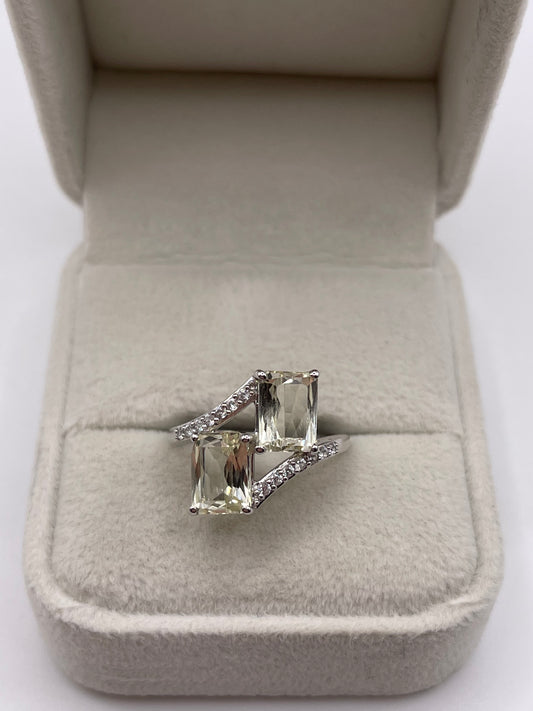 9ct white gold quartz and zircon ring