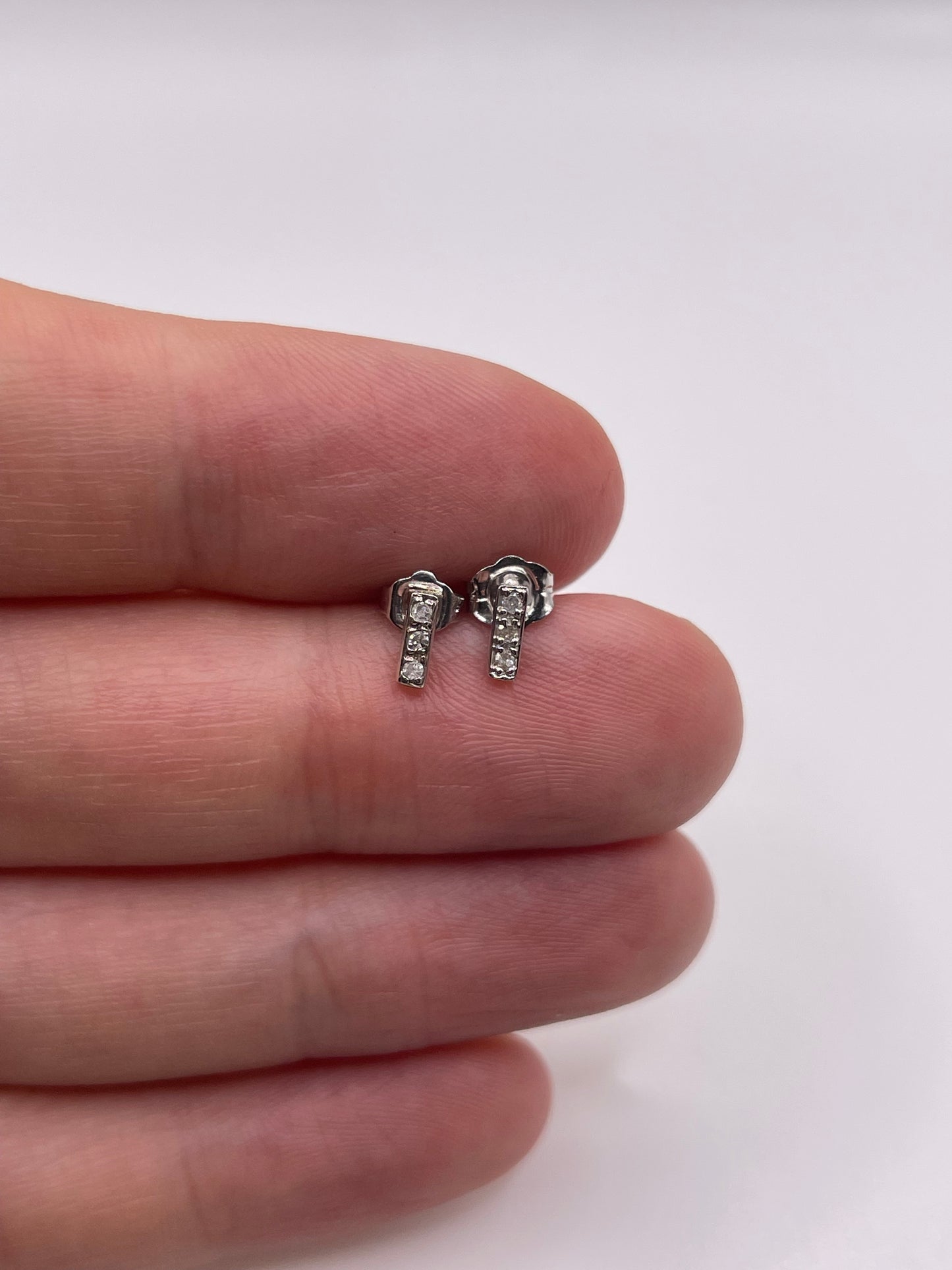 9ct white gold diamond earrings