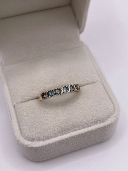 9ct gold blue topaz ring