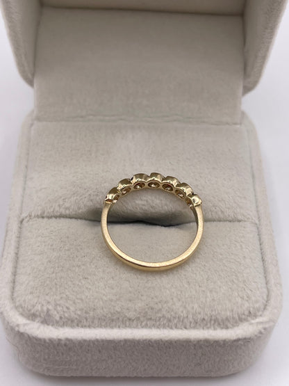 9ct gold garnet and diamond ring