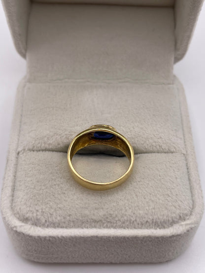 18ct gold sapphire ring