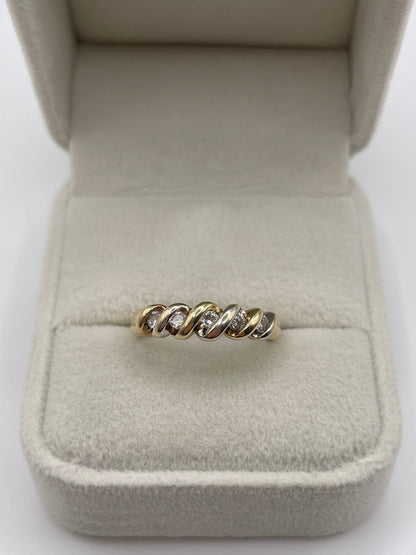 9ct gold diamond ring