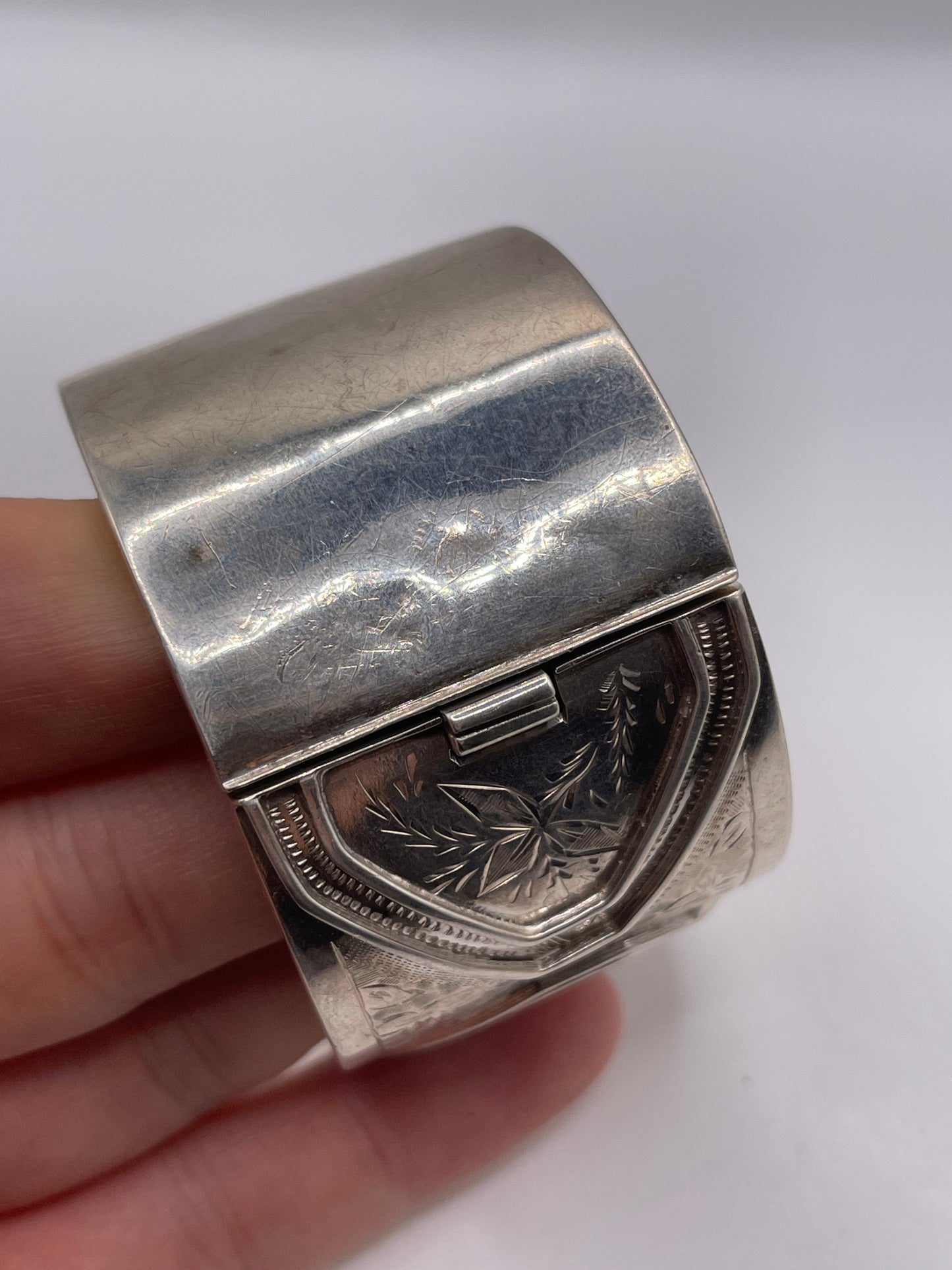 Silver engraved bangle