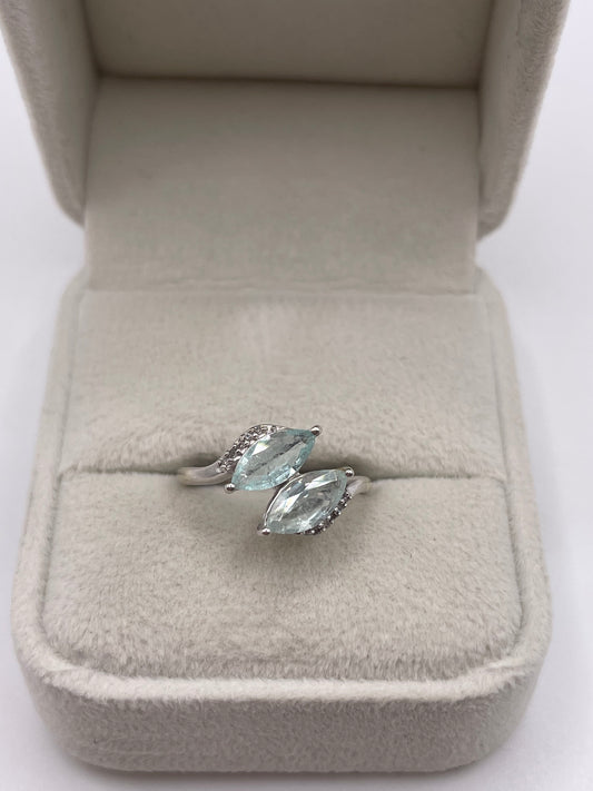 9ct white gold tourmaline and diamond ring