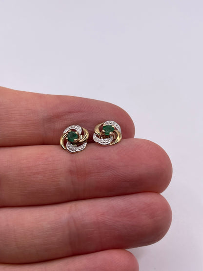 9ct gold emerald earrings