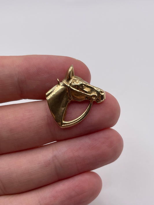 9ct gold horse pendant