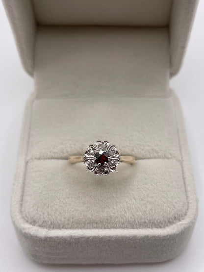 9ct gold garnet and diamond ring