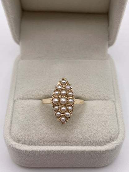 9ct gold pearl navette ring