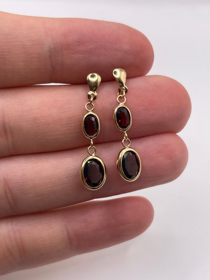 9ct gold garnet earrings