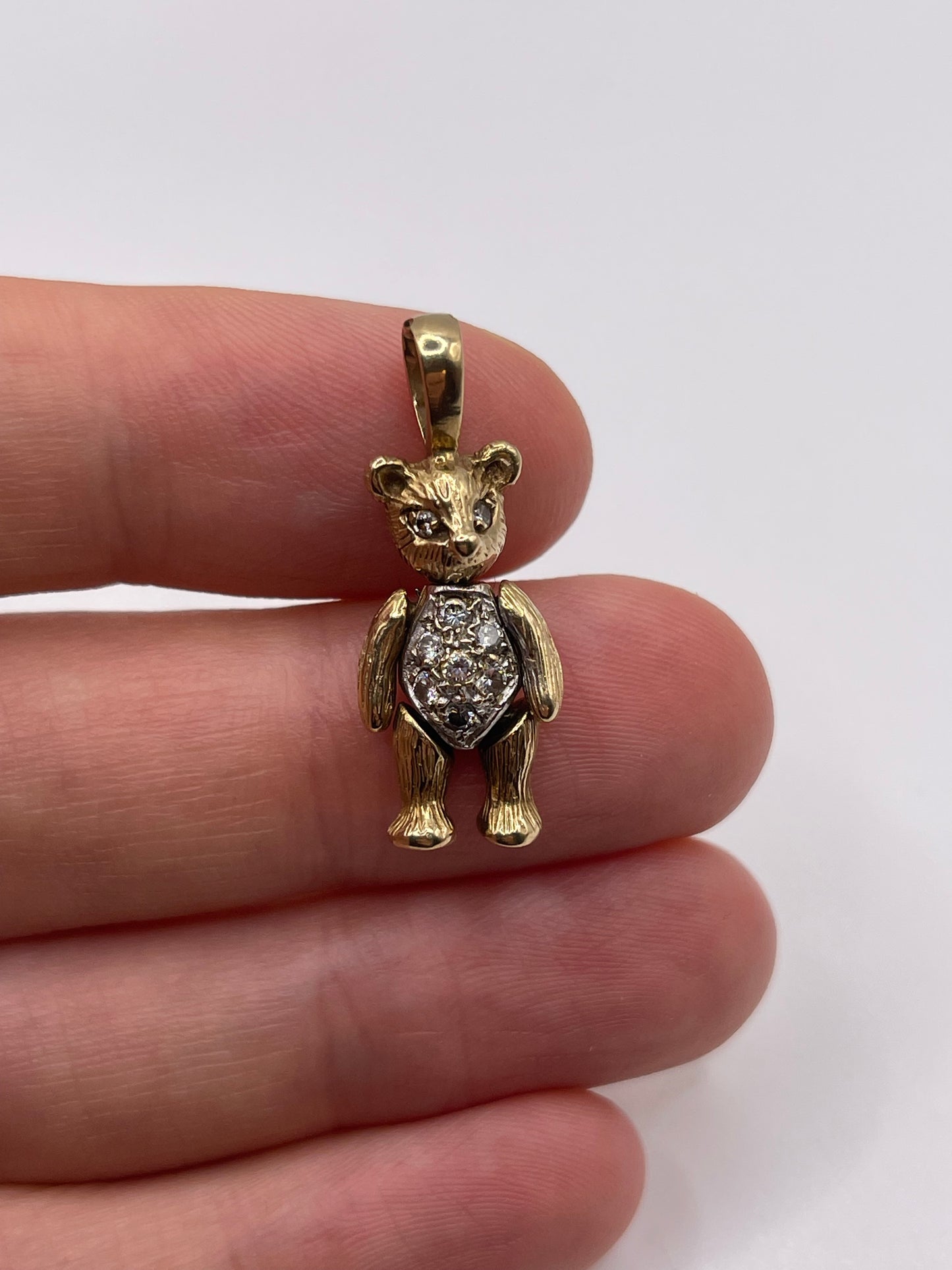 9ct gold articulated bear charm