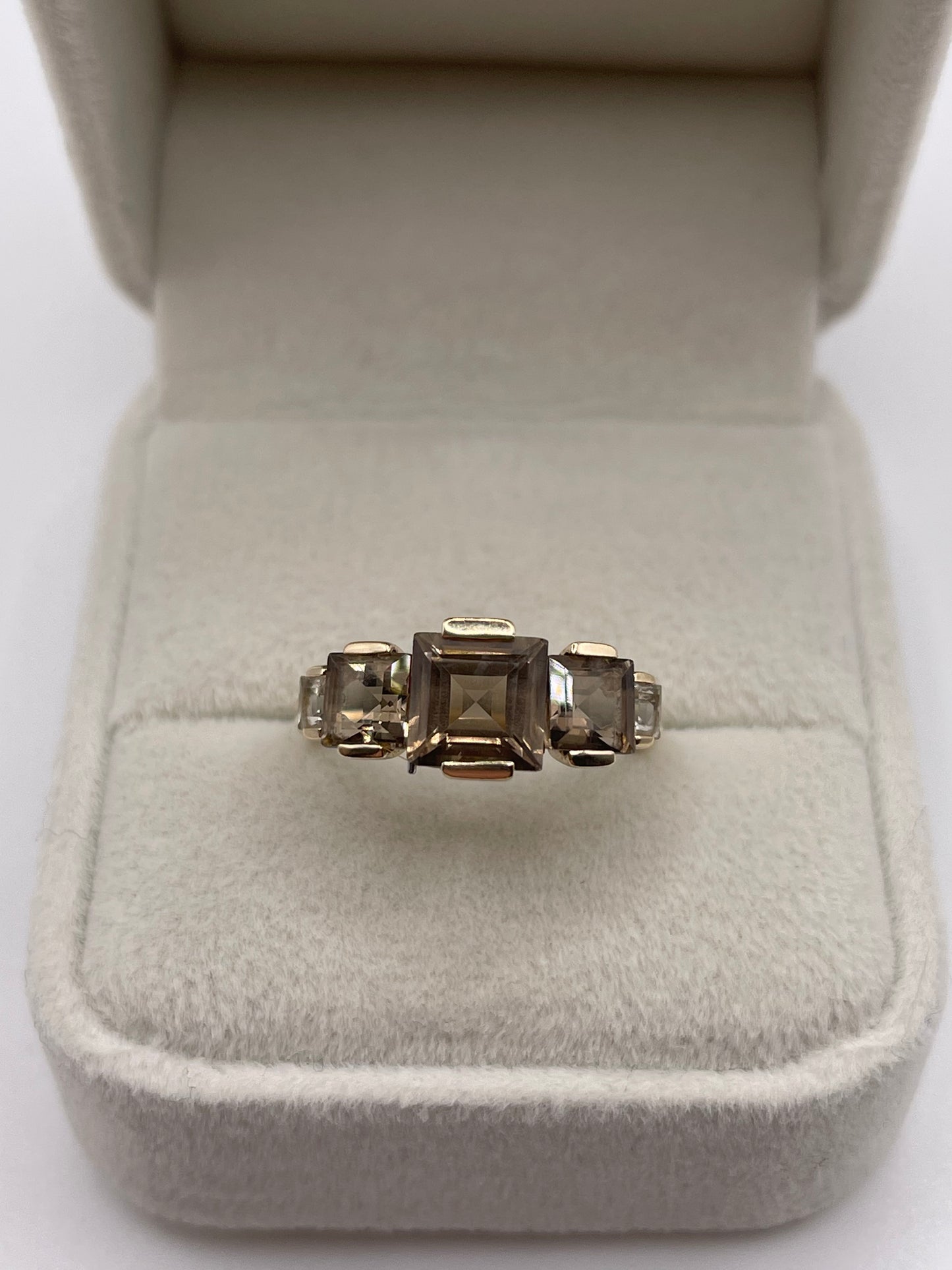 9ct gold Smokey quartz and zircon ring