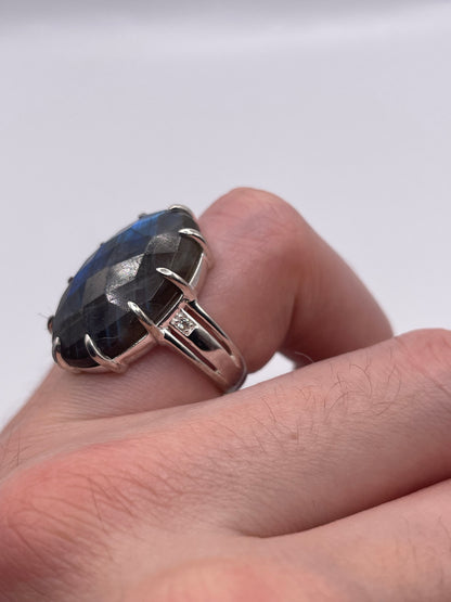 Silver labradorite ring