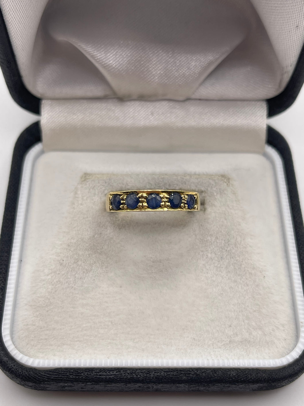 14ct gold sapphire ring