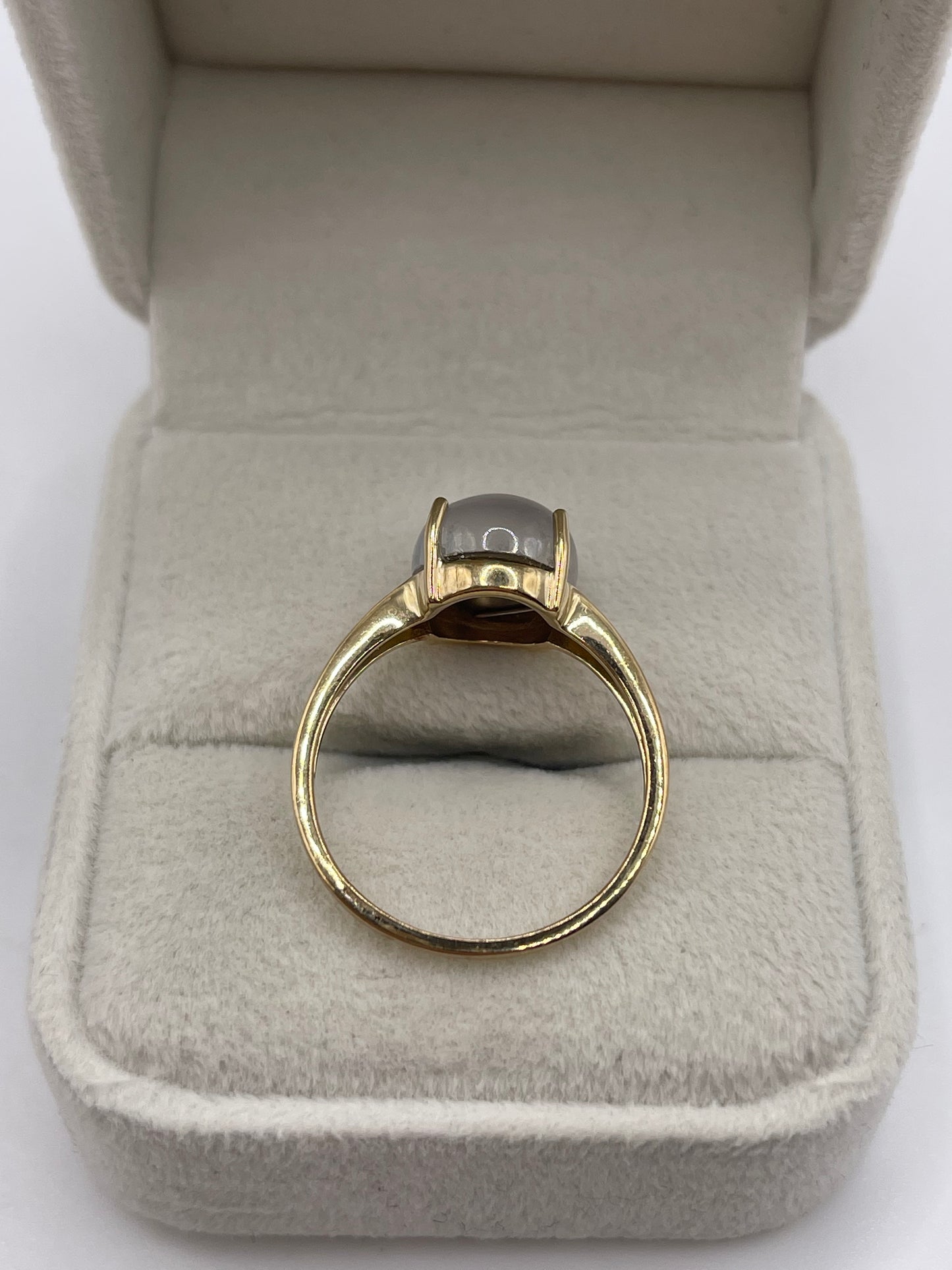 9ct gold stone set ring