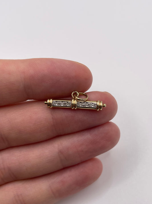 9ct gold diamond T bar pendant