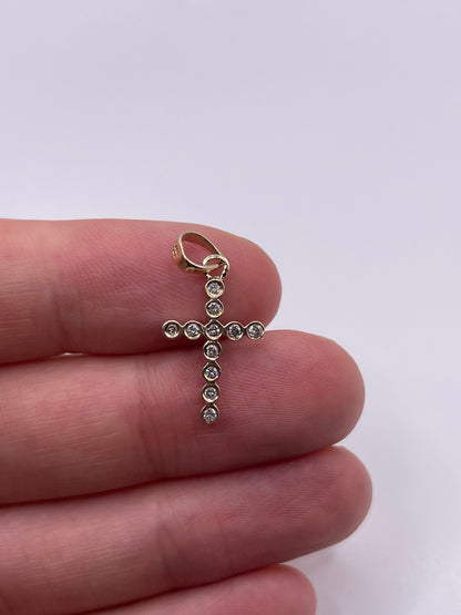 9ct gold diamond cross pendant