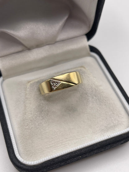 9ct gold diamond signet ring