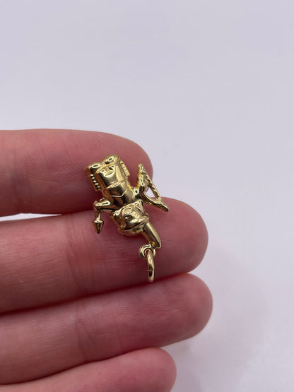 9ct gold archer charm