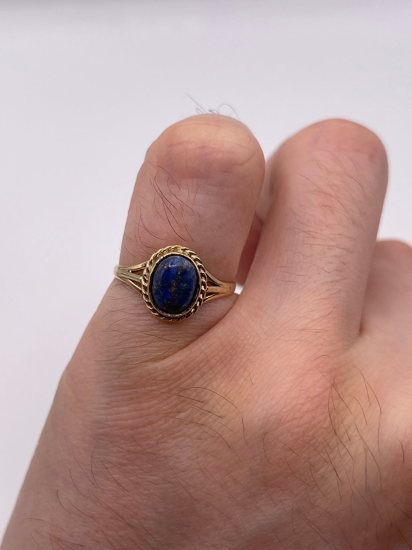 9ct gold lapis lazuli ring