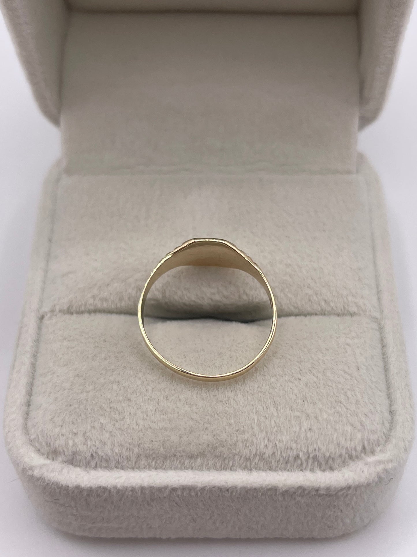 9ct gold signet ring