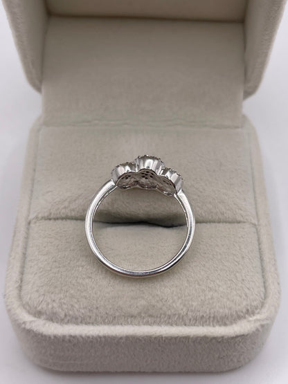 9ct white gold diamond cluster ring