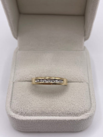 9ct gold diamond ring