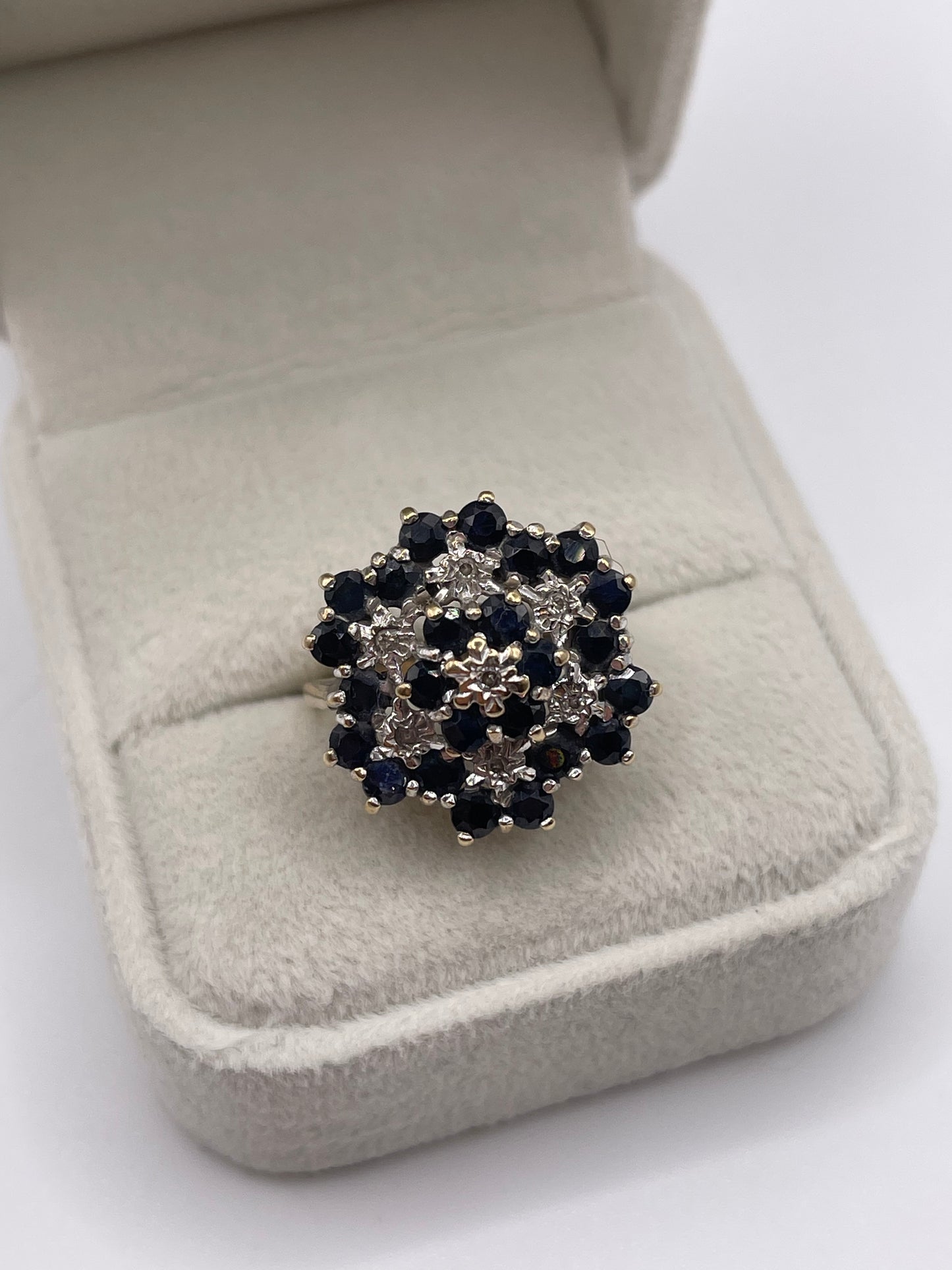 9ct gold sapphire and diamond ring