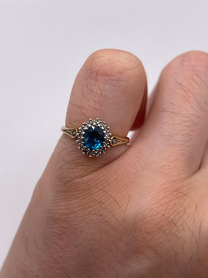 9ct gold topaz and diamond ring