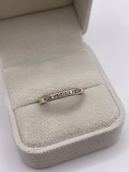 9ct gold diamond ring