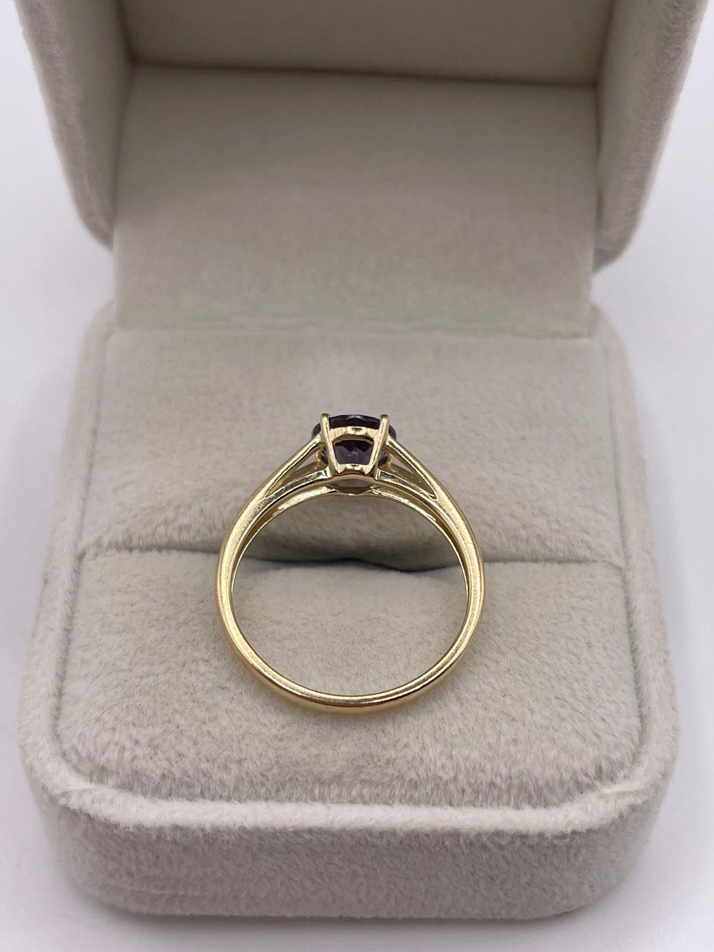 9ct gold blueberry quartz ring