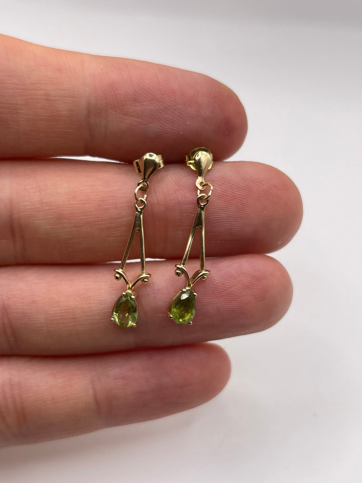 9ct gold peridot earrings