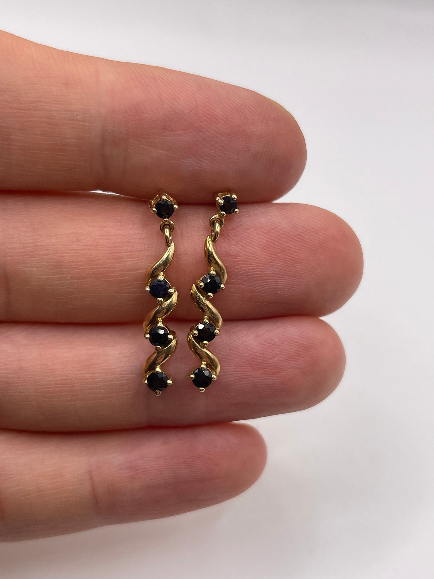 9ct gold sapphire earrings