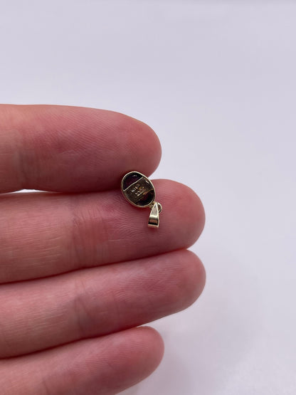 9ct gold cabochon amethyst pendant
