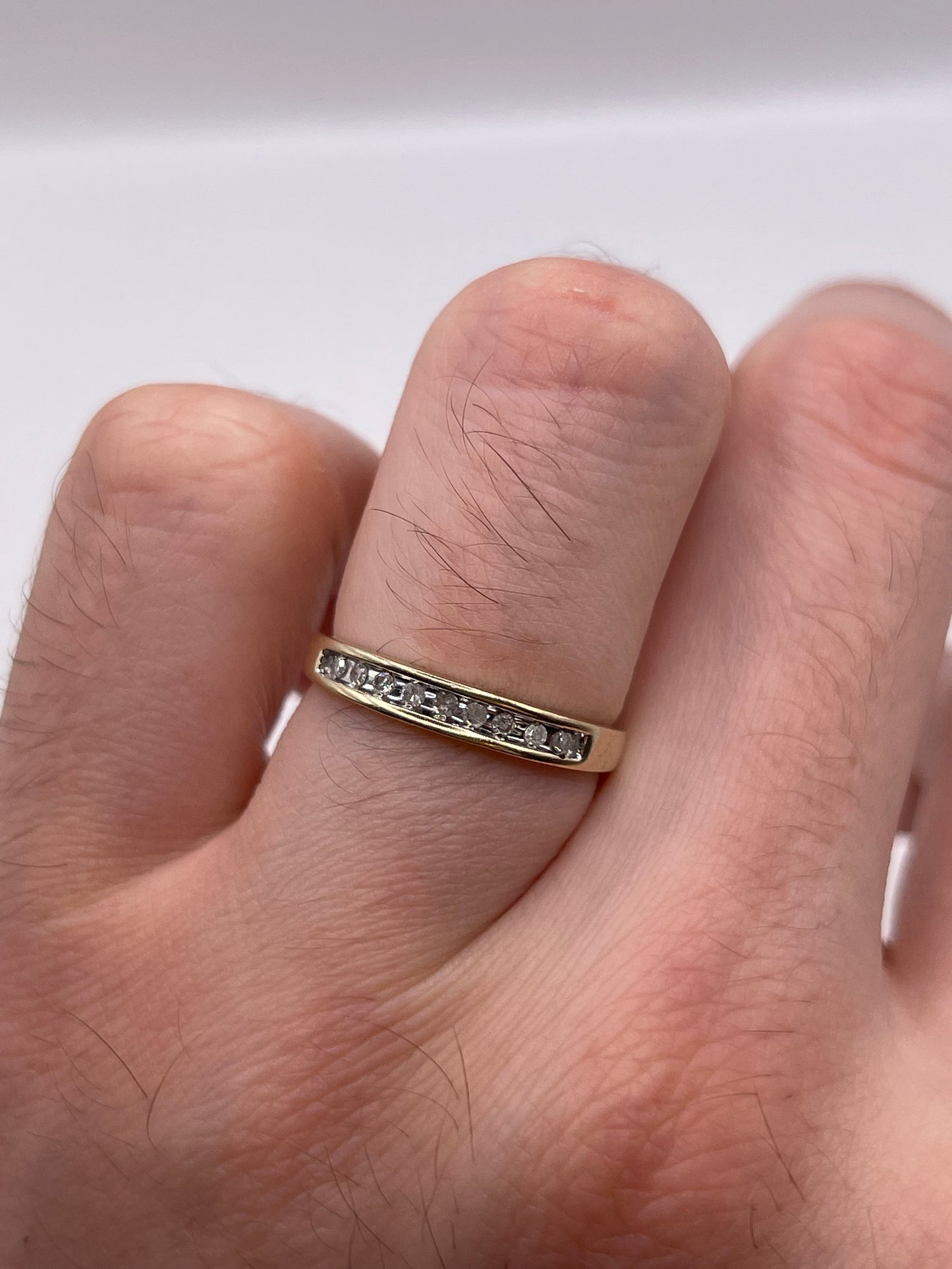 9ct gold diamond ring