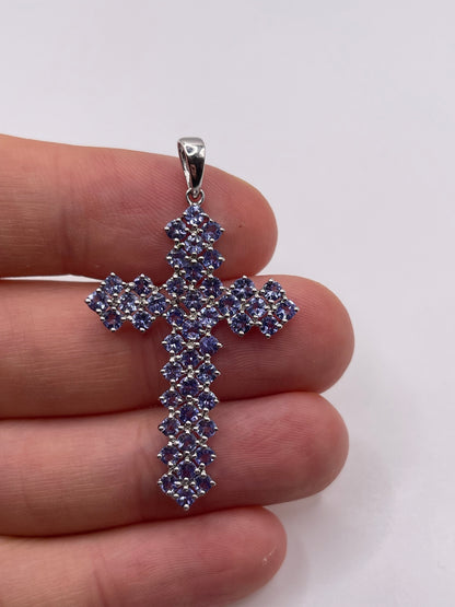 9ct white gold tanzanite cross pendant