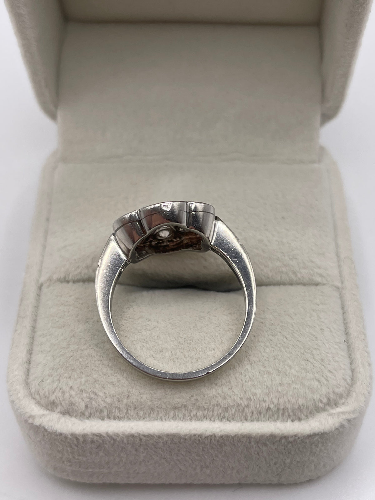 Platinum diamond cluster ring