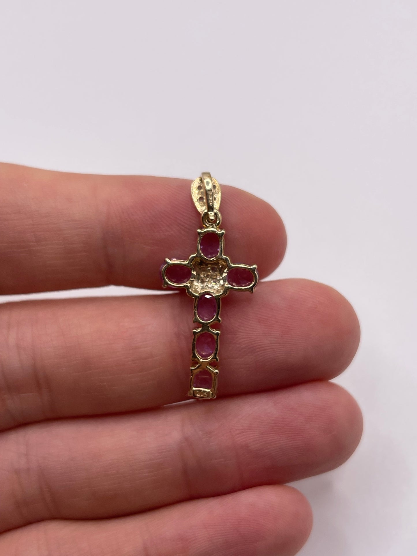 9ct gold spinel and diamond pendant