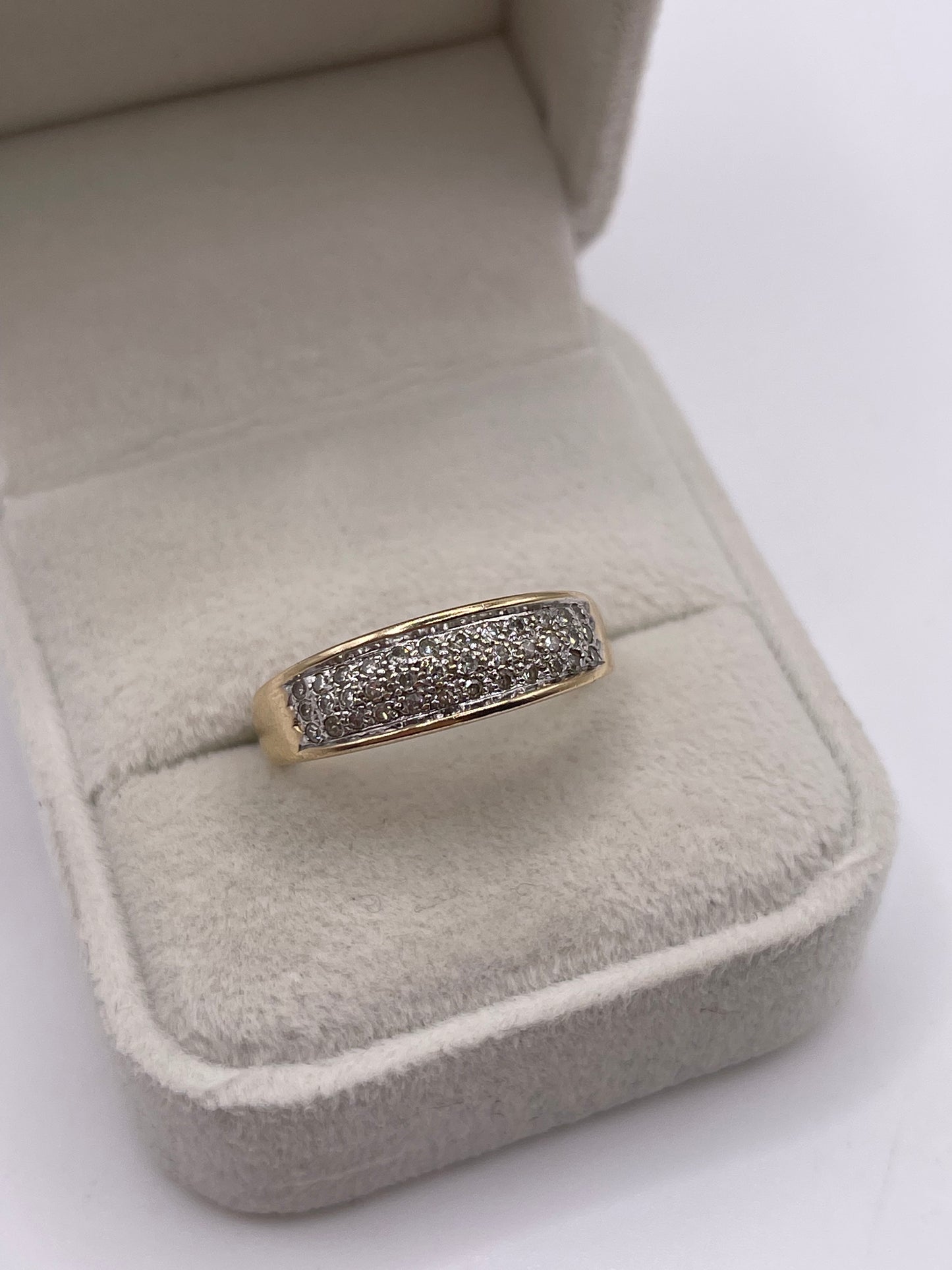 9ct gold diamond cluster ring