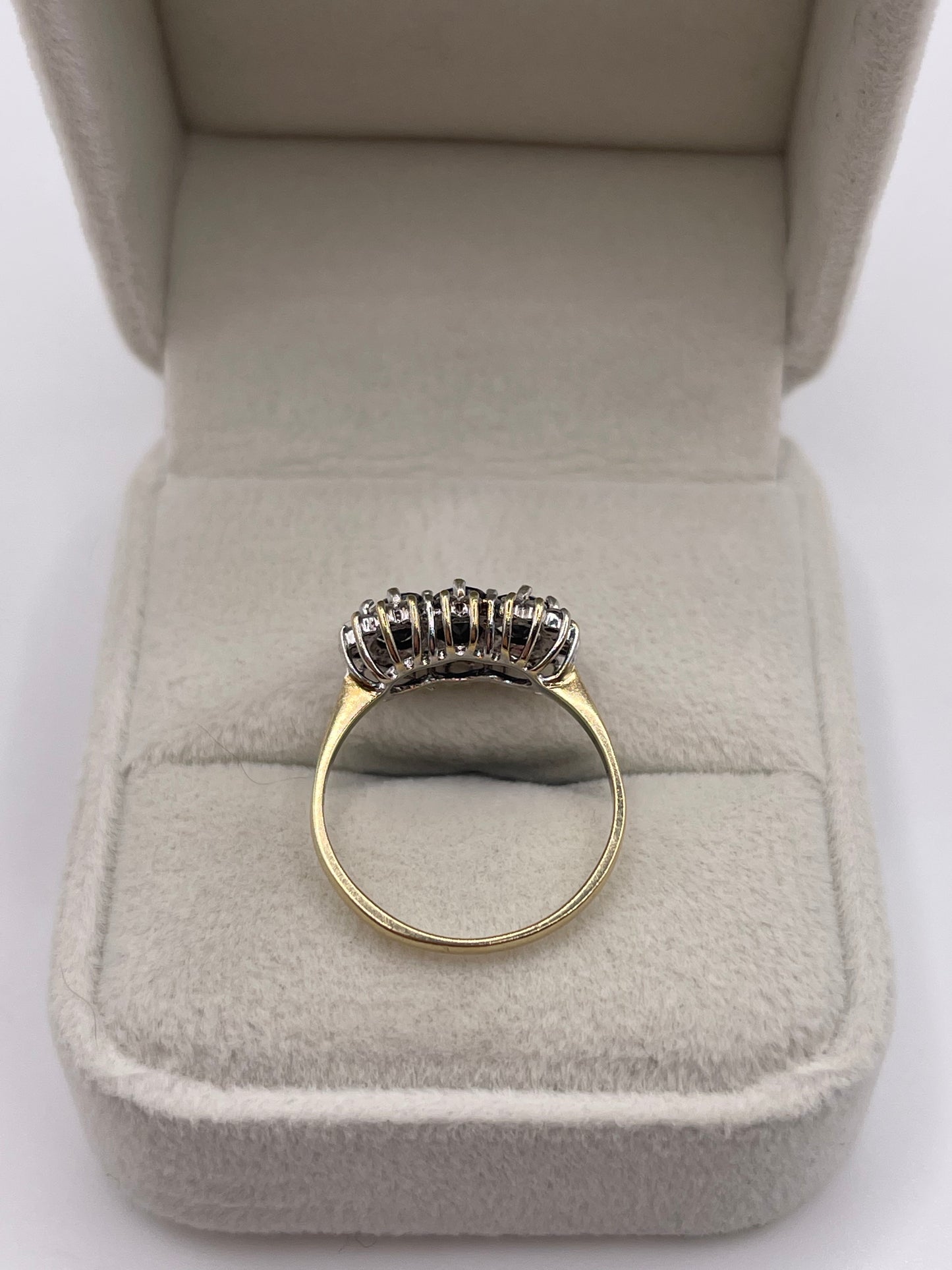 9ct gold sapphire and diamond ring