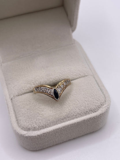 9ct gold sapphire and cz ring