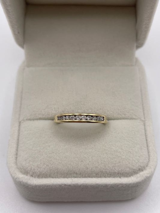 9ct gold diamond ring