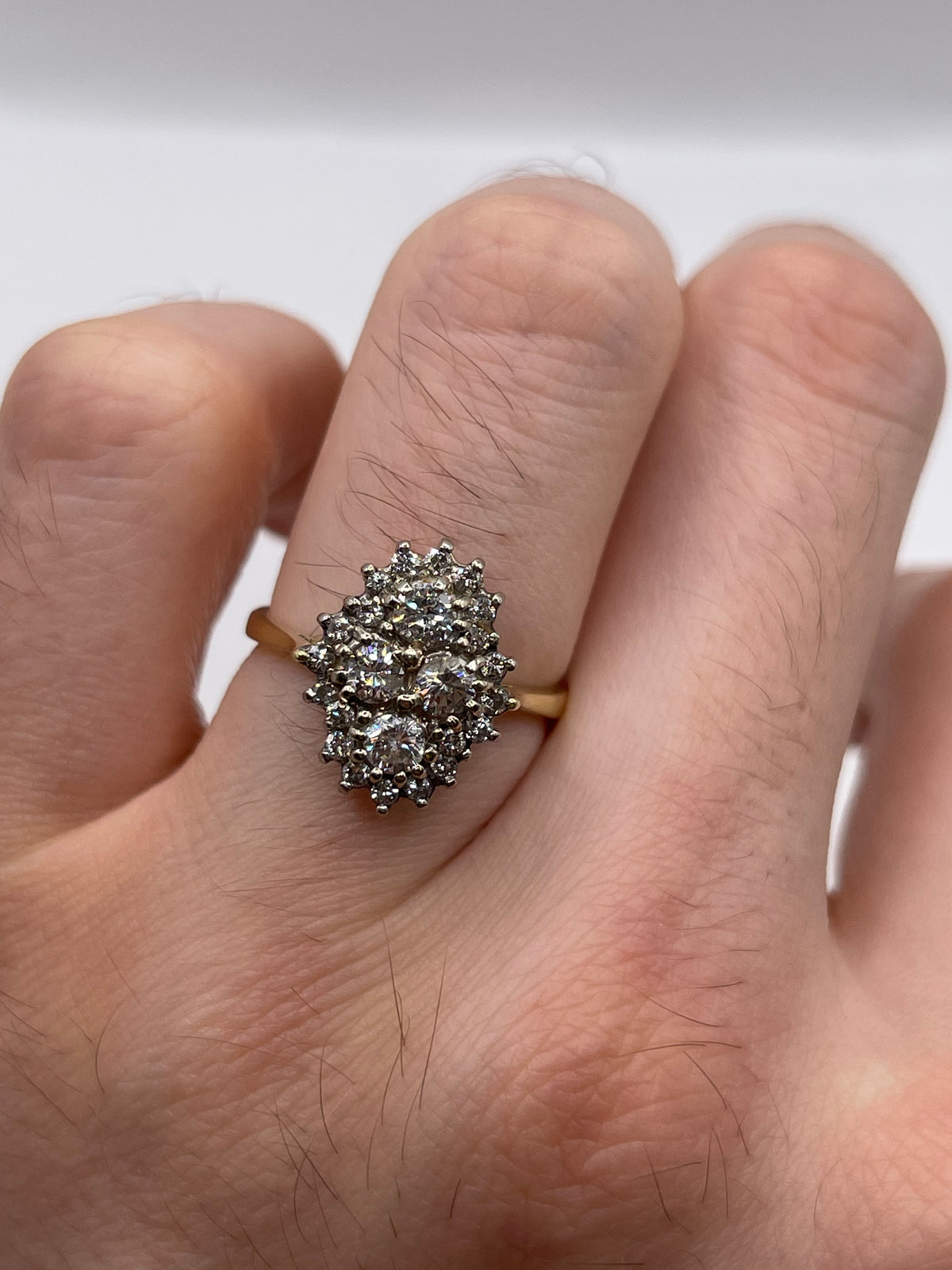 18ct gold diamond cluster ring