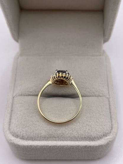 9ct gold garnet and diamond ring