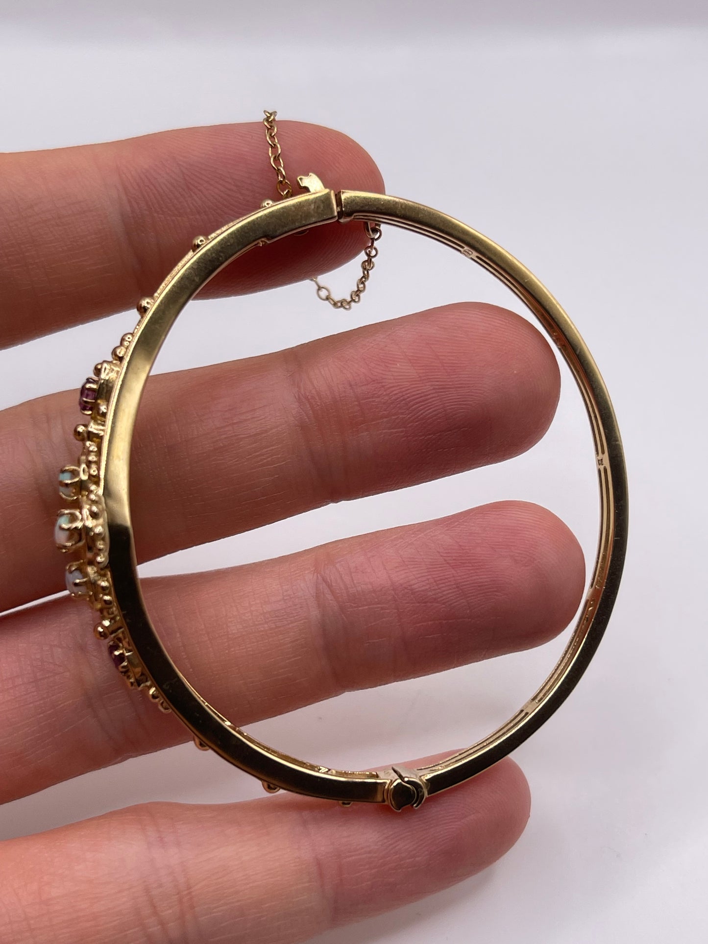 9ct gold ruby and opal bangle