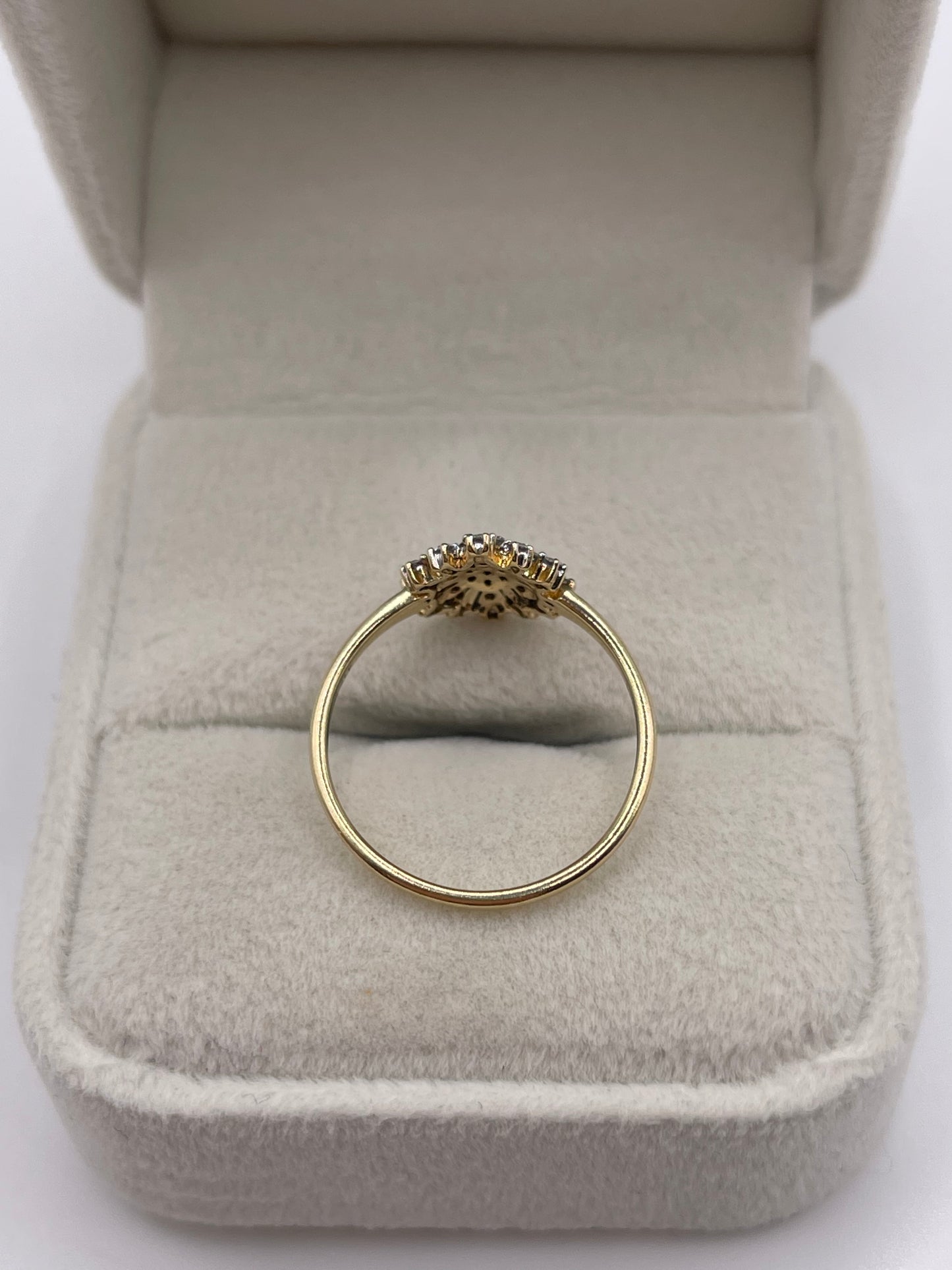 9ct gold diamond cluster ring