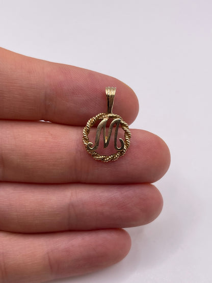 9ct gold initial M pendant