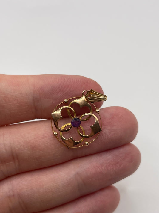 9ct gold amethyst pendant
