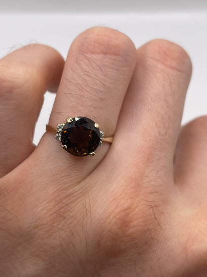9ct gold Smokey quartz and diamond ring