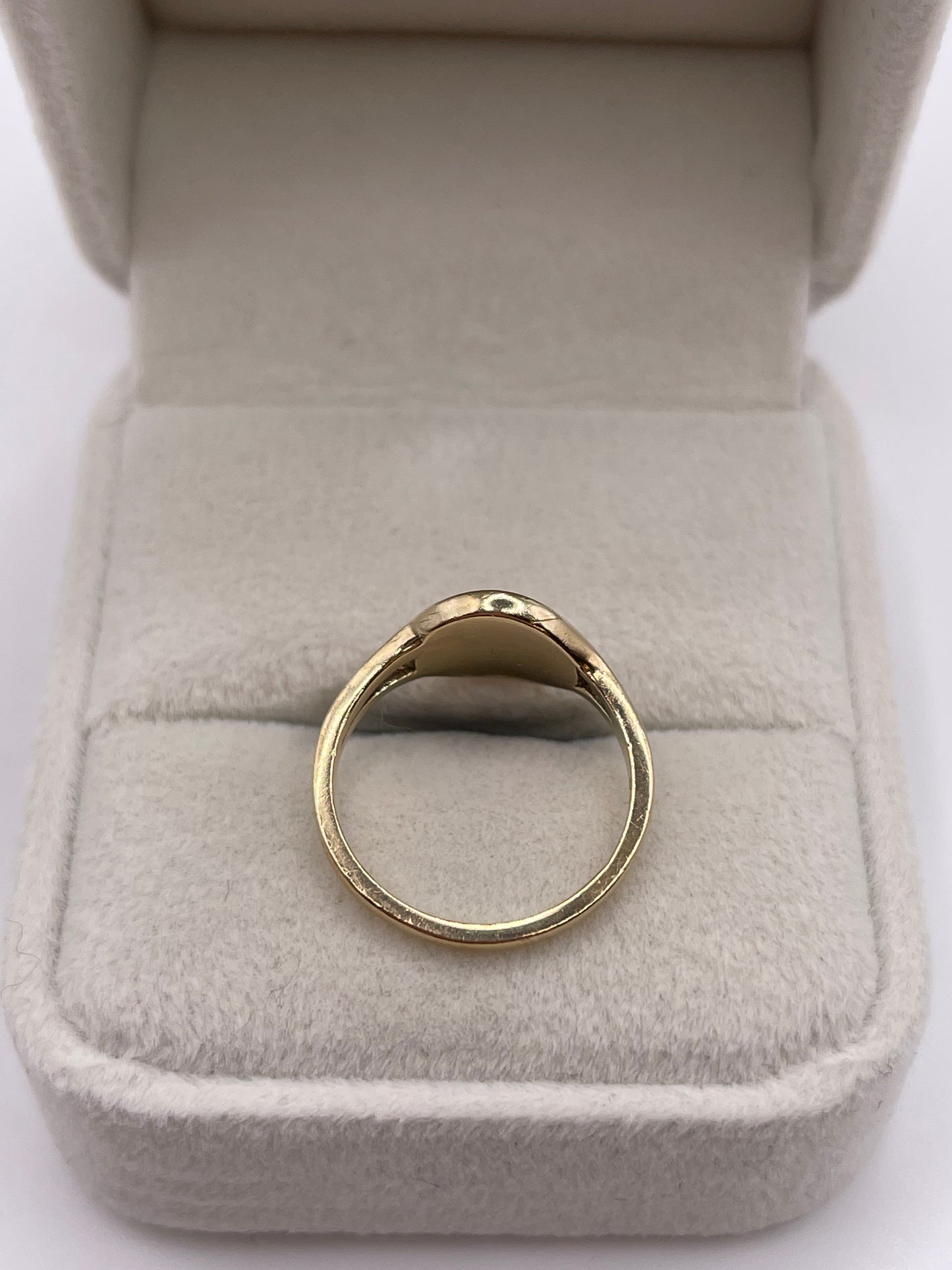 9ct gold ring